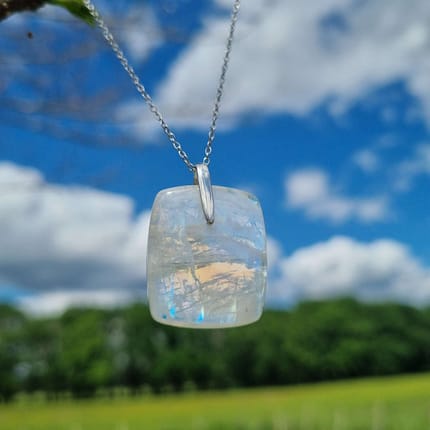 Pendentif Labradorite blanche